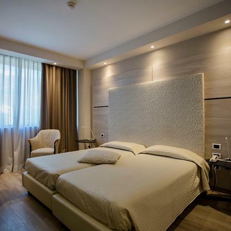 Hostellerie Du Cheval Blanc Aosta Eksteriør bilde