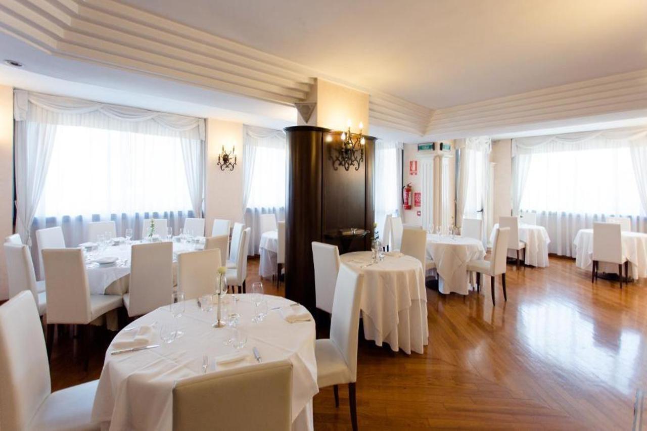 Hostellerie Du Cheval Blanc Aosta Eksteriør bilde
