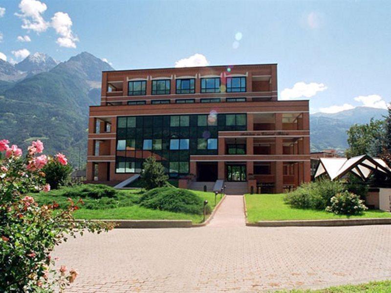 Hostellerie Du Cheval Blanc Aosta Eksteriør bilde
